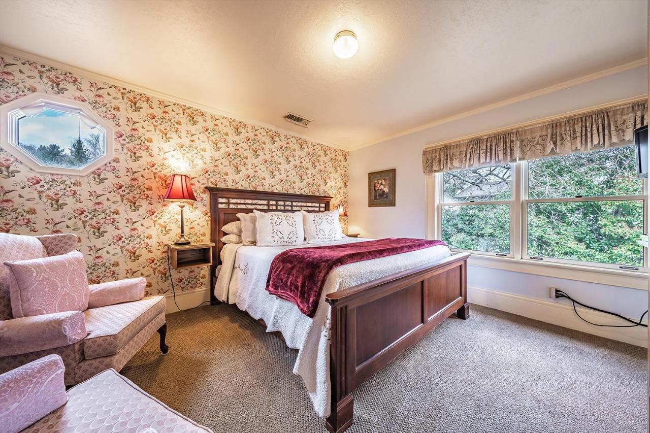 Abigail'S Bed And Breakfast Inn แอชแลนด์ ภายนอก รูปภาพ