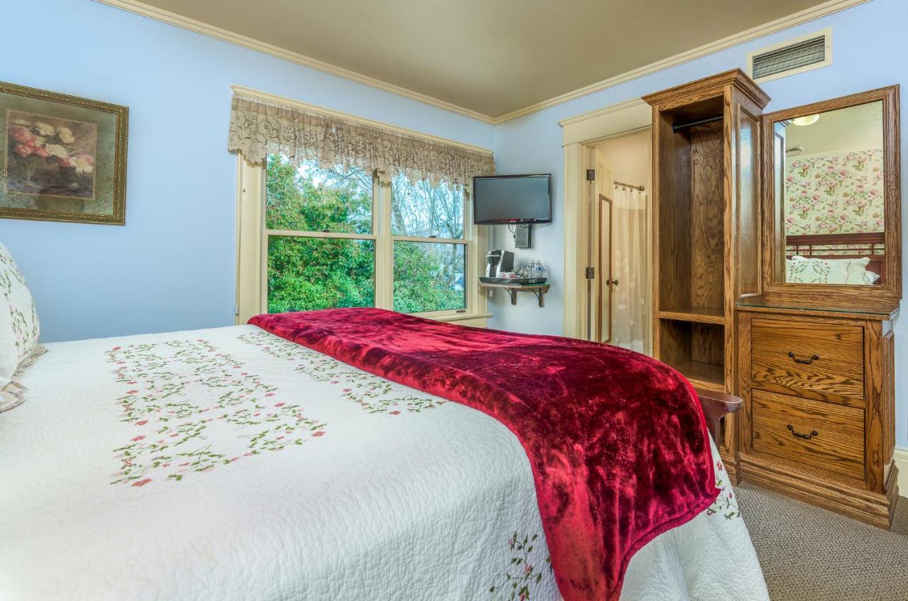 Abigail'S Bed And Breakfast Inn แอชแลนด์ ภายนอก รูปภาพ